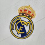 Real Madrid 2017-18 Home Retro Jersey - Image 5