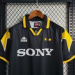 Juventus 1995-97 Second Away Retro Jersey - Image 6