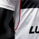 Flamengo 2002-03 Away Retro Jersey - Image 6