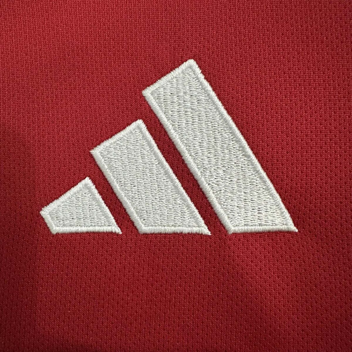 Liverpool 2025-26 Home Jersey Fan Version - Image 6