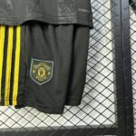 Manchester United 2025-26 Third Kids Kit - Image 6