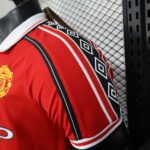 Manchester United 1998-99 Home Retro Jersey Player Version - Image 6