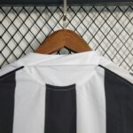 Newcastle United 2004-06 Home Retro Jersey - Image 6
