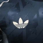 Real Madrid 2025-26 Dark Grey Geometric Co-Branded Jersey Player Version - Image 7