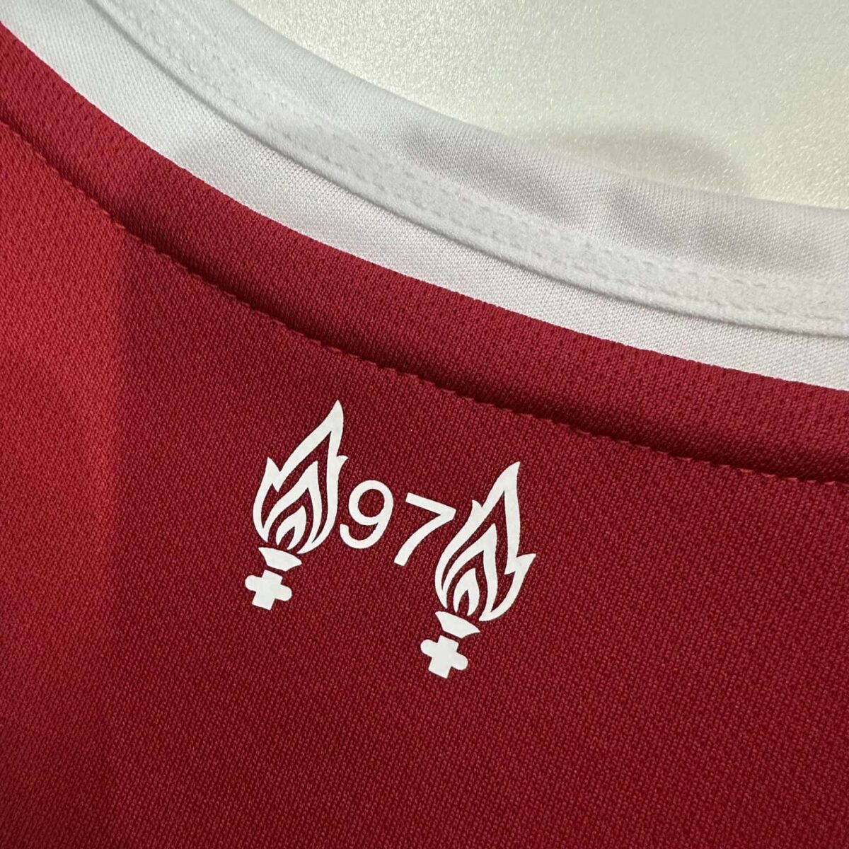 Liverpool 2025-26 Home Jersey Fan Version - Image 7