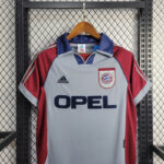 Bayern Munich 1998-99 Away Retro Jersey - Image 7