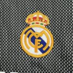 Real Madrid 2002-03 Goalkeeper Retro Jersey - Image 7