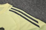 Real Madrid 2025-26 Yellow Short Sleeve Training Kit - Image 7