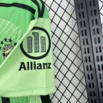 Bayern Munich 2025-26 Green Goalkeeper Jersey - Image 8