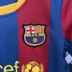 Barcelona 2010-11 Home Kids Kit - Image 8
