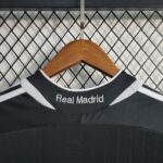 Real Madrid 2006-07 Second Away Retro Jersey - Image 8
