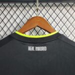 Real Madrid 2010-11 Away Retro Long Sleeve Jersey - Image 8