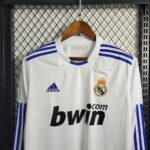 Real Madrid 2010-11 Home Retro Long Sleeve Jersey - Image 8