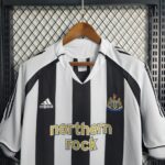 Newcastle United 2004-06 Home Retro Jersey - Image 8