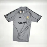 Real Madrid 2005-06 Third Retro Jersey - Image 9
