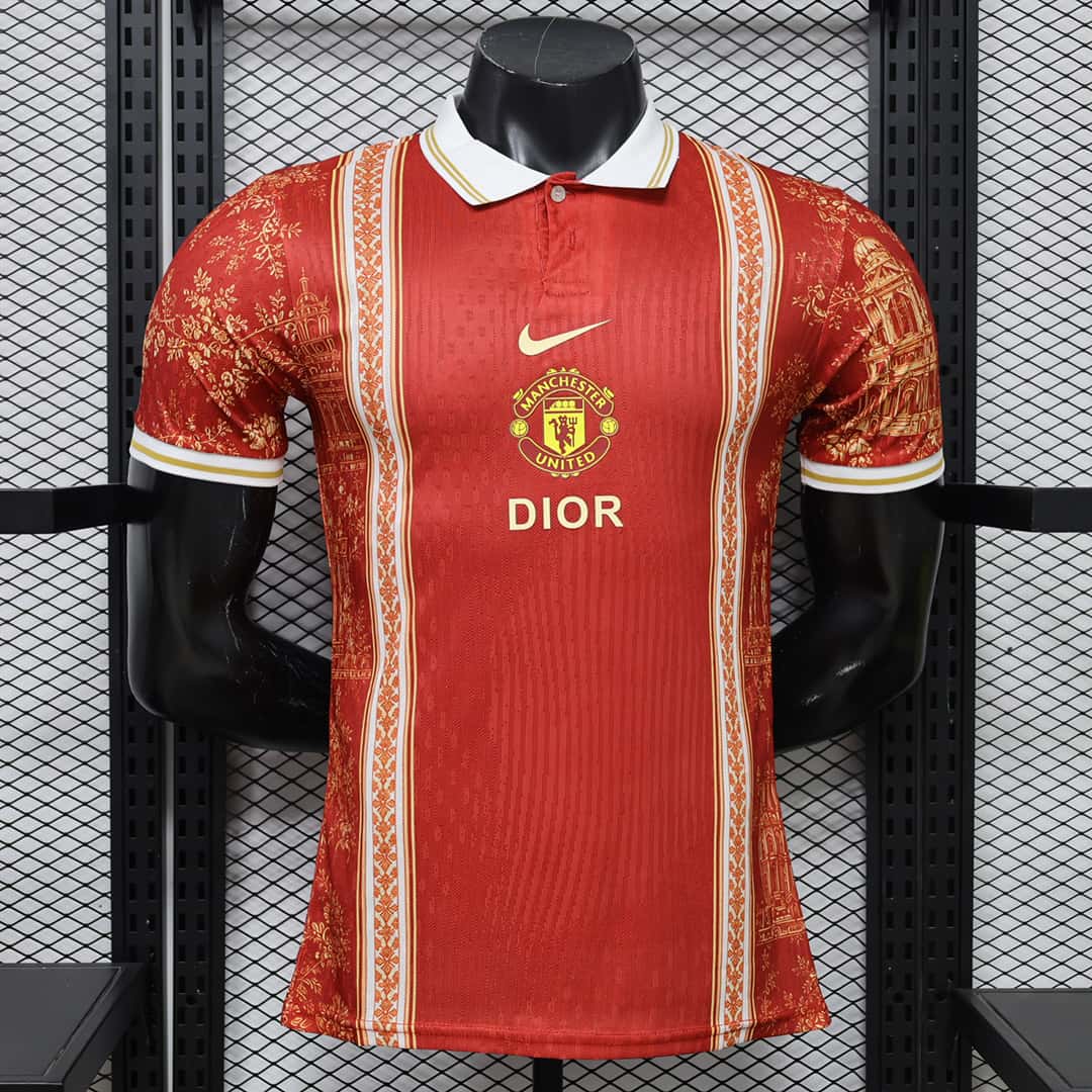 01-5927.jpg Manchester United x Dior 2026-27 Parisian Heritage Concept Jersey Player Version - Image 1