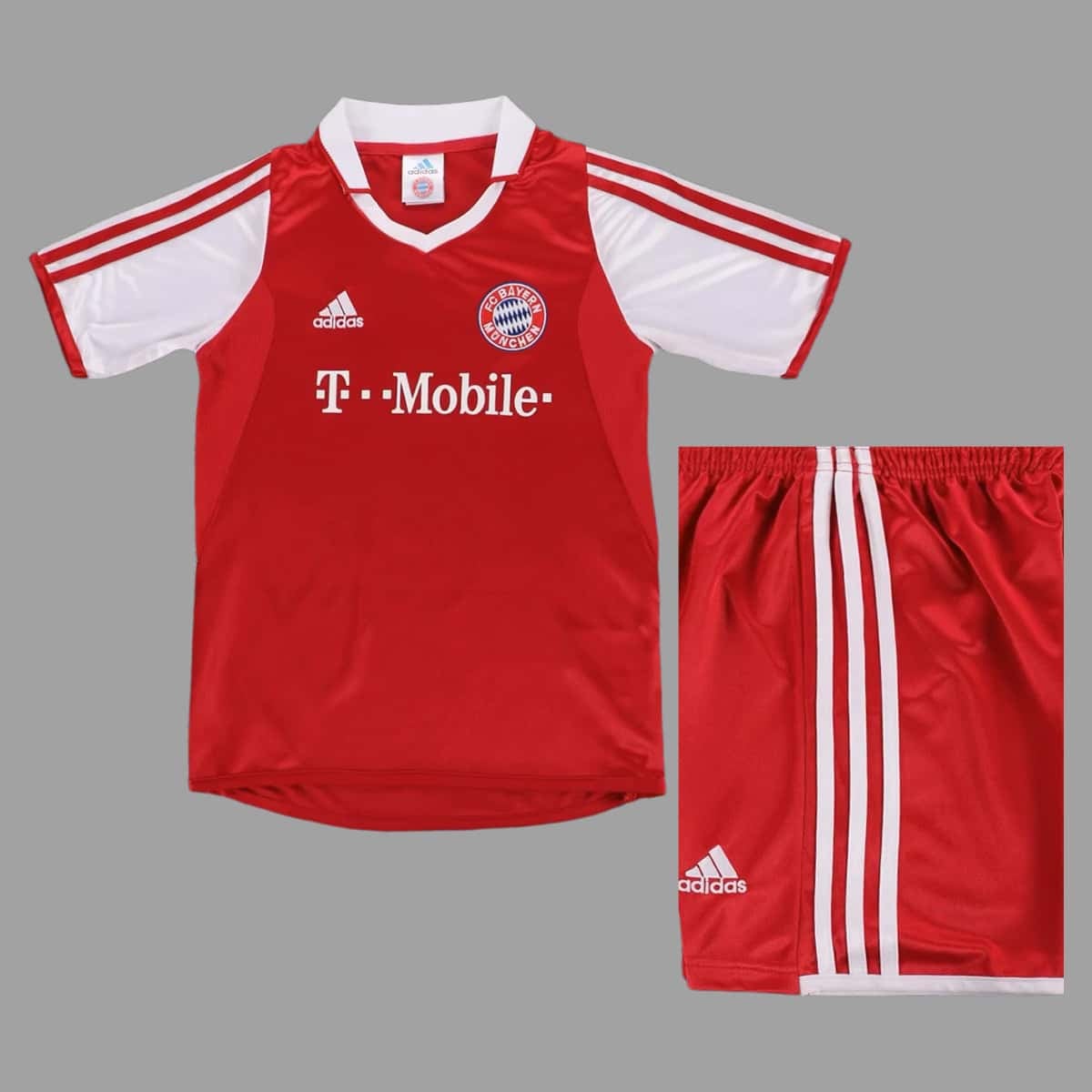 01-7010.jpg Bayern Munich 2003-04 Home Retro Kids Kit - Image 1