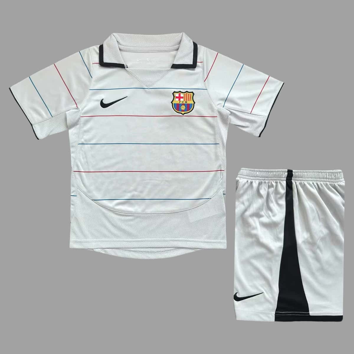 01-7030.jpg Barcelona 2003-04 Away Retro Kids Kit - Image 1