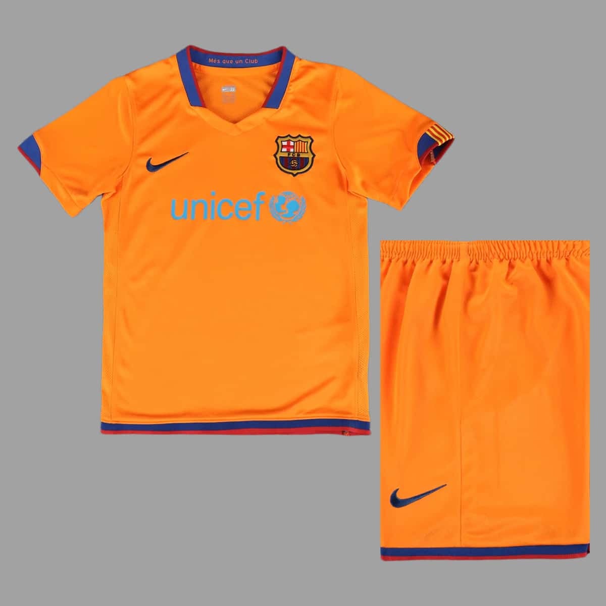 01-7037.jpg Barcelona 2006-07 Away Retro Kids Kit - Image 1