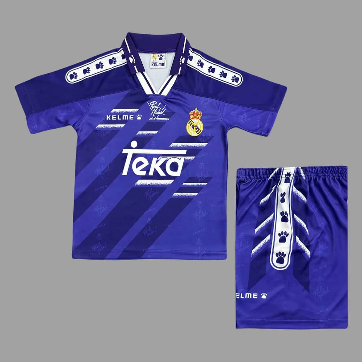 01-7060.jpg Real Madrid 1994-96 Away Retro Kids Kit - Image 1