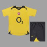 Arsenal 2005-06 Away Retro Kids Kit
