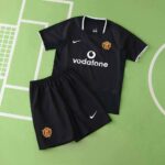 Manchester United 2003-04 Away Retro Kids Kit
