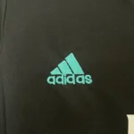 Real Madrid 2017-18 Away Retro Kids Kit - Image 2