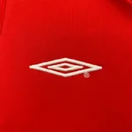 Manchester United 2000-01 Home Retro Kids Kit - Image 2