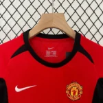 Manchester United 2002-04 Home Retro Kids Kit - Image 2