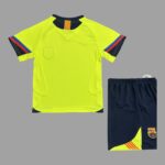 Barcelona 2005-06 Away Retro Kids Kit - Image 2