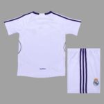 Real Madrid 2007-08 Home Retro Kids Kit - Image 2