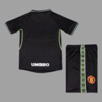 Manchester United 1998-99 Second Away Retro Kids Kit - Image 2