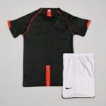 Manchester United 2007-08 Away Retro Kids Kit - Image 2