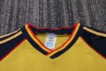 Arsenal 1988-90 Away Retro Kids Kit - Image 3