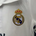Real Madrid 2016-17 Home Retro Kids Kit - Image 3