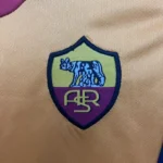 AS Roma 2001-02 Home Retro Kids Kit - Image 3