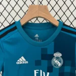 Real Madrid 2017-18 Second Away Retro Kids Kit - Image 4