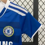 Chelsea 2011-12 Home Retro Kids Kit - Image 4