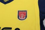 Arsenal 1999-01 Away Retro Kids Kit - Image 4