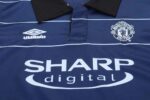 Manchester United 1999-00 Away Retro Kids Kit - Image 4
