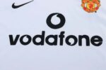 Manchester United 2002-03 Away Retro Kids Kit - Image 4