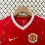 Manchester United 2006-07 Home Retro Kids Kit - Image 4