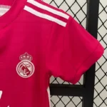 Real Madrid 2014-15 Away Retro Kids Kit - Image 5