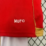 Manchester United 2006-07 Home Retro Kids Kit - Image 5