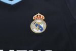 Real Madrid 2003-04 Away Retro Kids Kit - Image 6