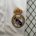 Real Madrid 2016-17 Home Retro Kids Kit - Image 6
