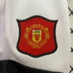 Manchester United 1994-96 Home Retro Kids Kit - Image 6