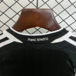 Real Madrid 2006-07 Away Retro Kids Kit - Image 7