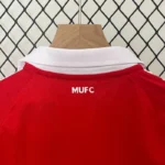 Manchester United 2010-11 Home Retro Kids Kit - Image 7