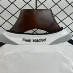 Real Madrid 2006-07 Home Retro Kids Kit - Image 8
